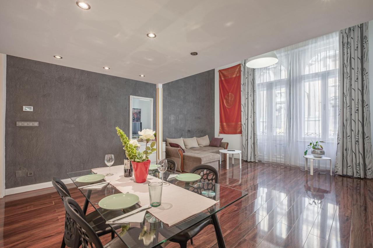 Appartement Luxury Art Deco Flat / Big Balcony à Budapest Extérieur photo
